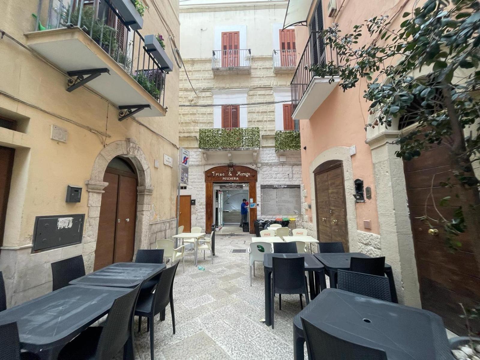 Corte Del Dattilo Nel Borgo Antico Bari Exterior foto